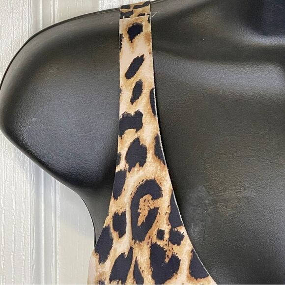 Victoria’s Secret Leopard Print Women's Seamless Bralette Cream Brown 32A - Picture 2 of 15